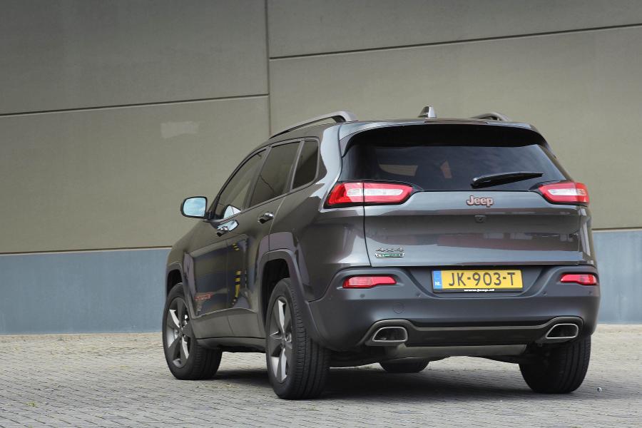  Jeep Cherokee 75th Anniversary (KL) 2016 года  (WW) (фото 17 из 24)